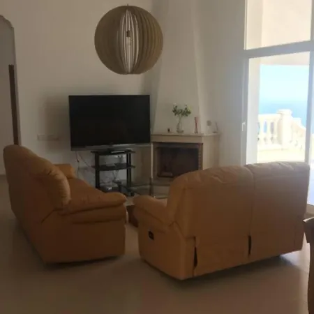 Villa Hills With Panoramic Views *
